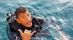 ����Ǳˮ���У�����Oliver����˵…